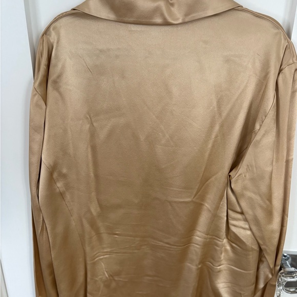 Lafayette 148 New York Gold Button Down Shirt size 8 100% silk $798 retail !!!!! - Picture 6 of 9